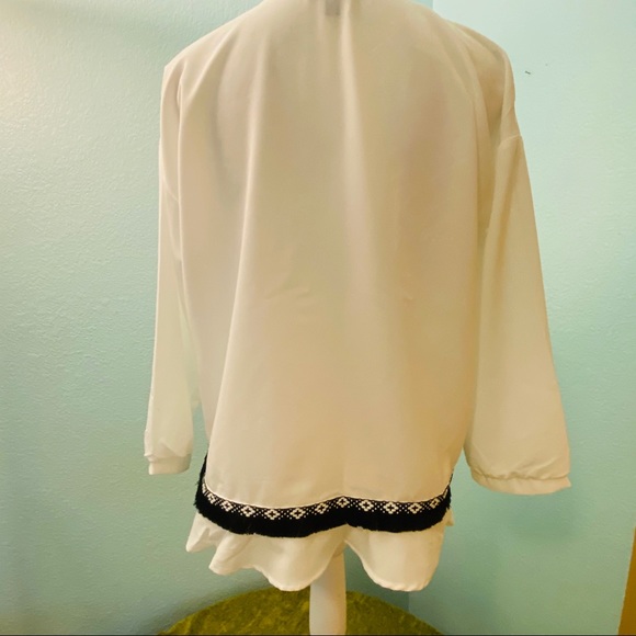 THE LIMITED Button Placket White Top Black Fringe - Picture 5 of 8